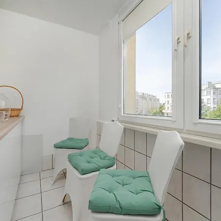Komfortowy Z 2 Sypialniami By Renters شقة
