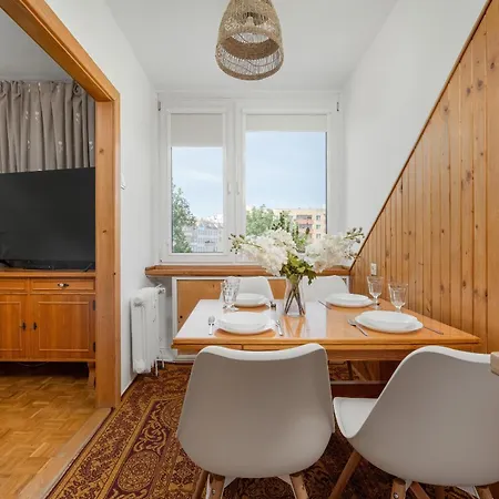 Komfortowy Z 2 Sypialniami By Renters *